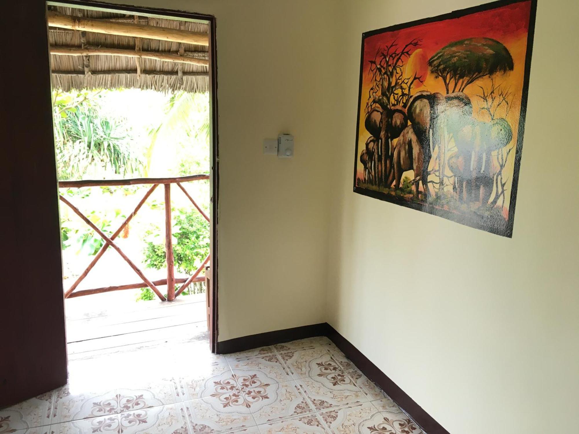 Mount Zion Lodge Michamvi Habitación foto